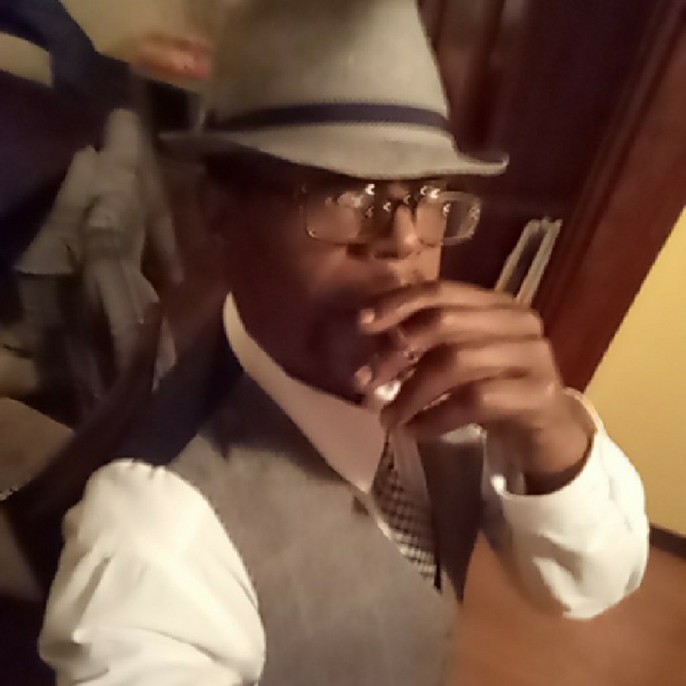 Meet your Posher, Ray